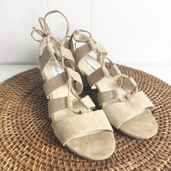 Steve Madden Tan Cross Tie Up Sandals Shoes Size 7.5 - Picture 1 of 5